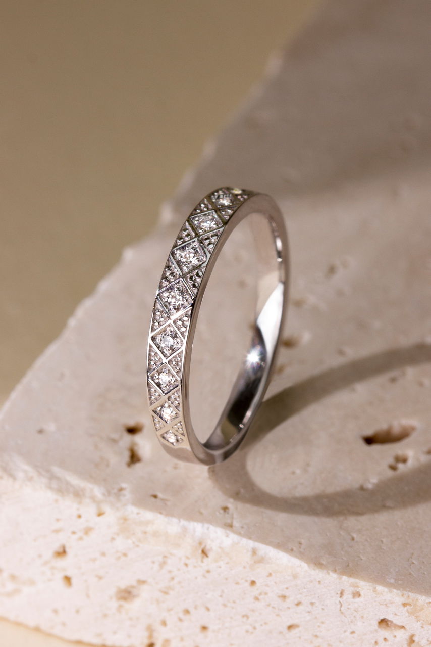 Alliances diamant à motifs