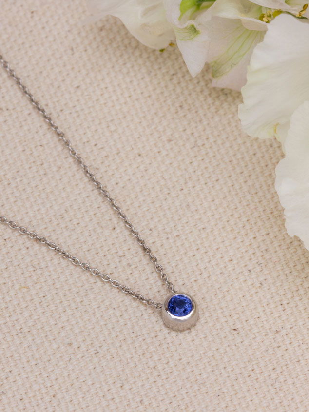Collier en saphir