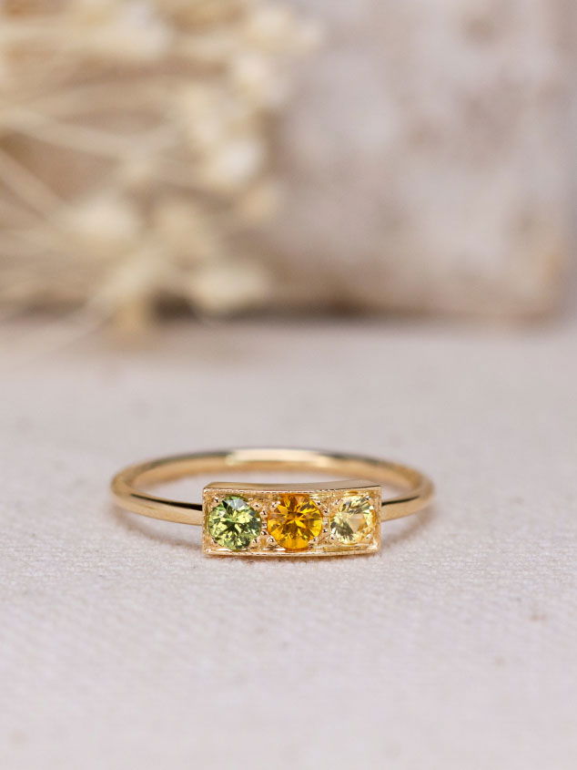 Bijou saphir de couleur