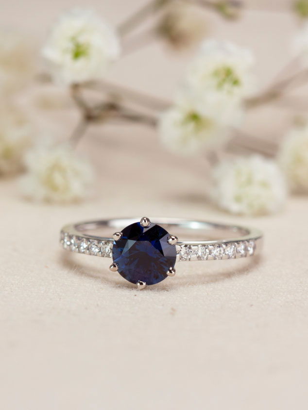 Bague en saphir